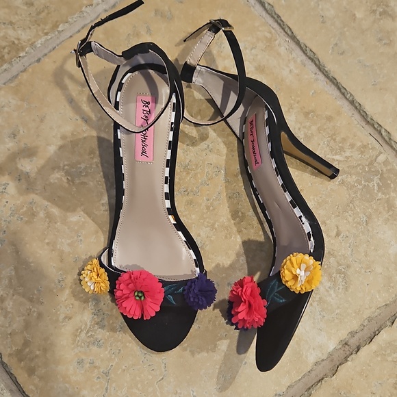 Betsey Johnson Shoes - Betsey Johnson Ankle Strap Floral Heels Size 9B